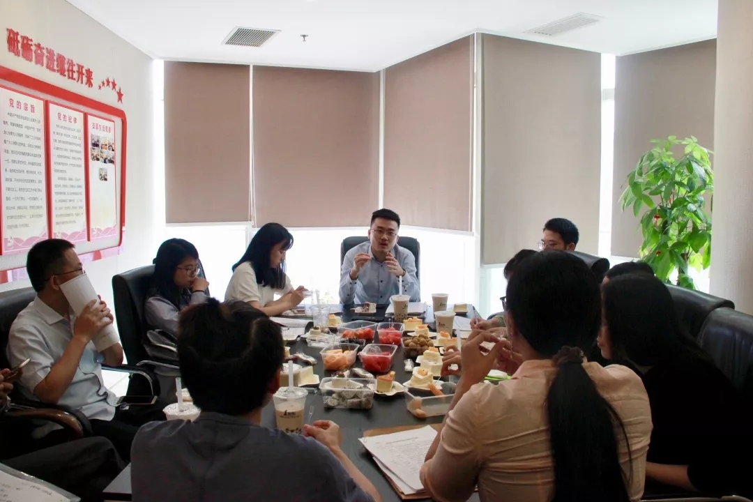 1559529906928432.jpg 640.webp (3).jpg